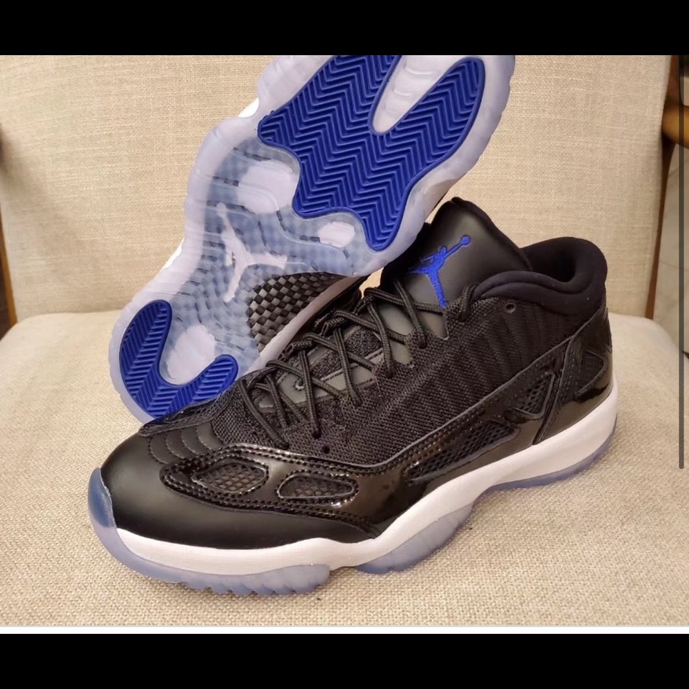 Jordan 11 Low Ie Space Jam